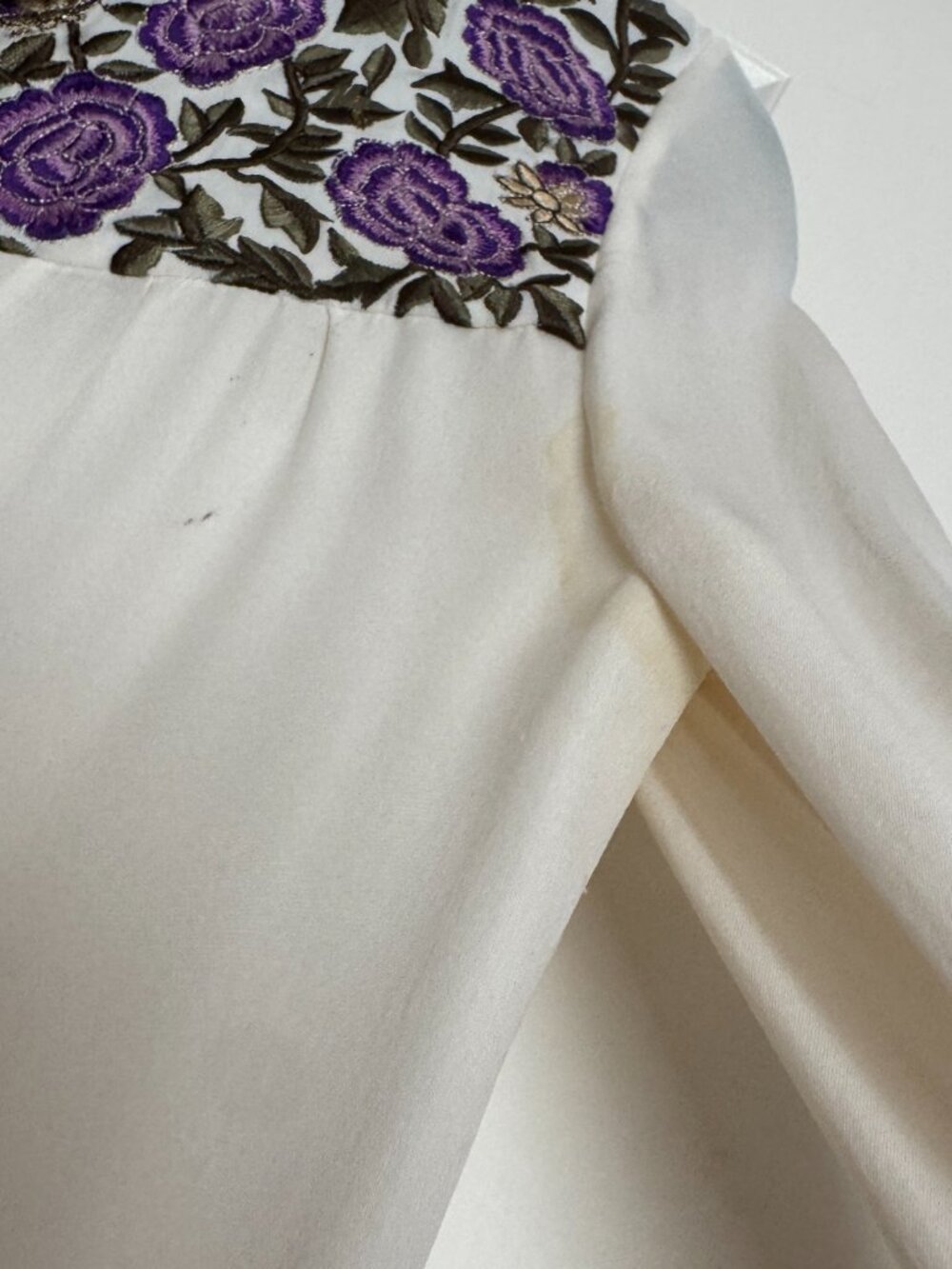 Haute Hippie Cream Purple Floral Embroidered Silk Blouse XS — As Is - Picture 14 of 14